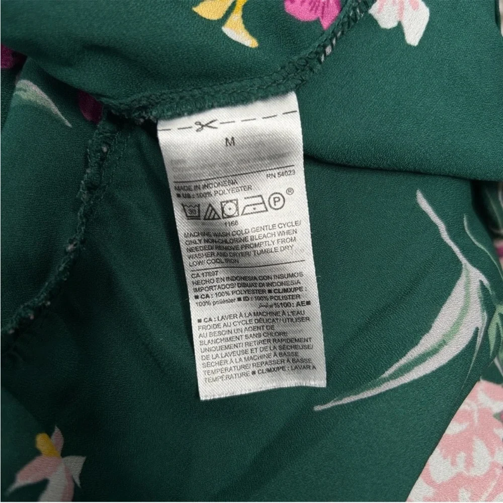 OLD NAVY Dark Green Floral Print Georgette Swing Blouse Size Medium - Picture 9 of 10